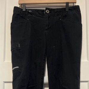 *245 Patagonia Womens Size 4 Black Cargo Pants